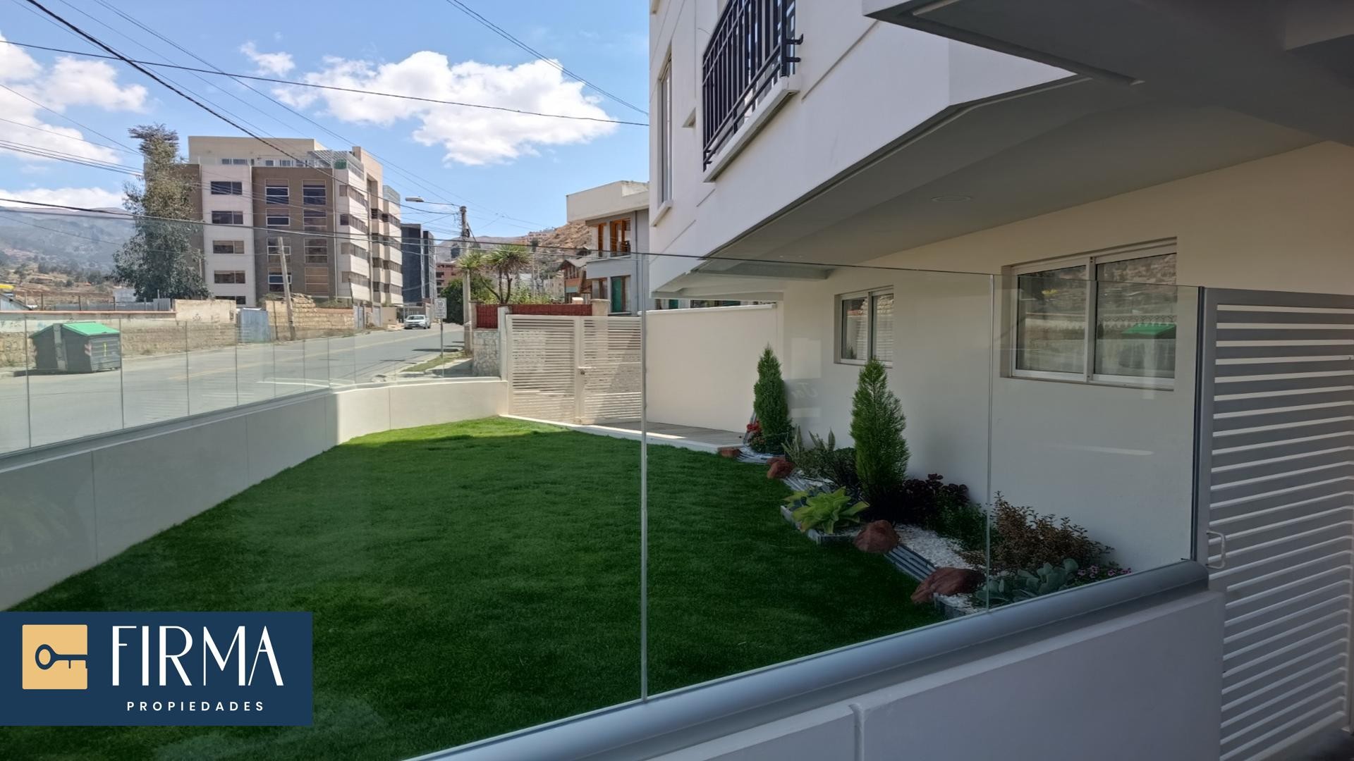 Departamento en Irpavi en La Paz 3 dormitorios 3 baños 1 parqueos Foto 8