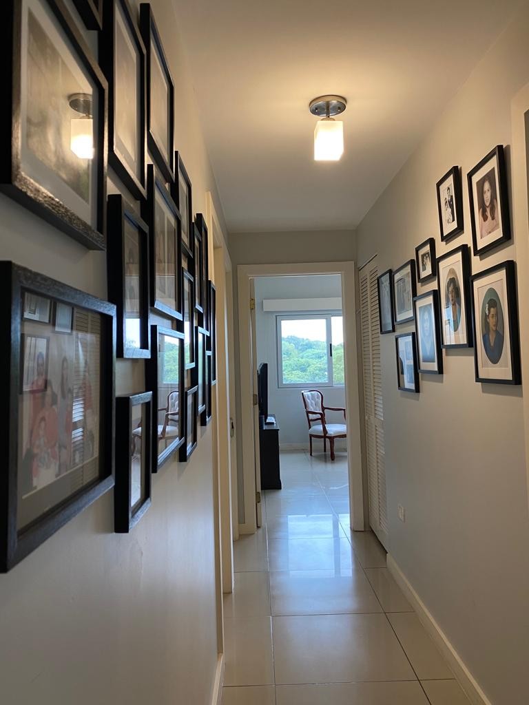 Departamento en Entre 4to y 5to anillo Oeste en Santa Cruz de la Sierra 3 dormitorios 3 baños 1 parqueos Foto 4