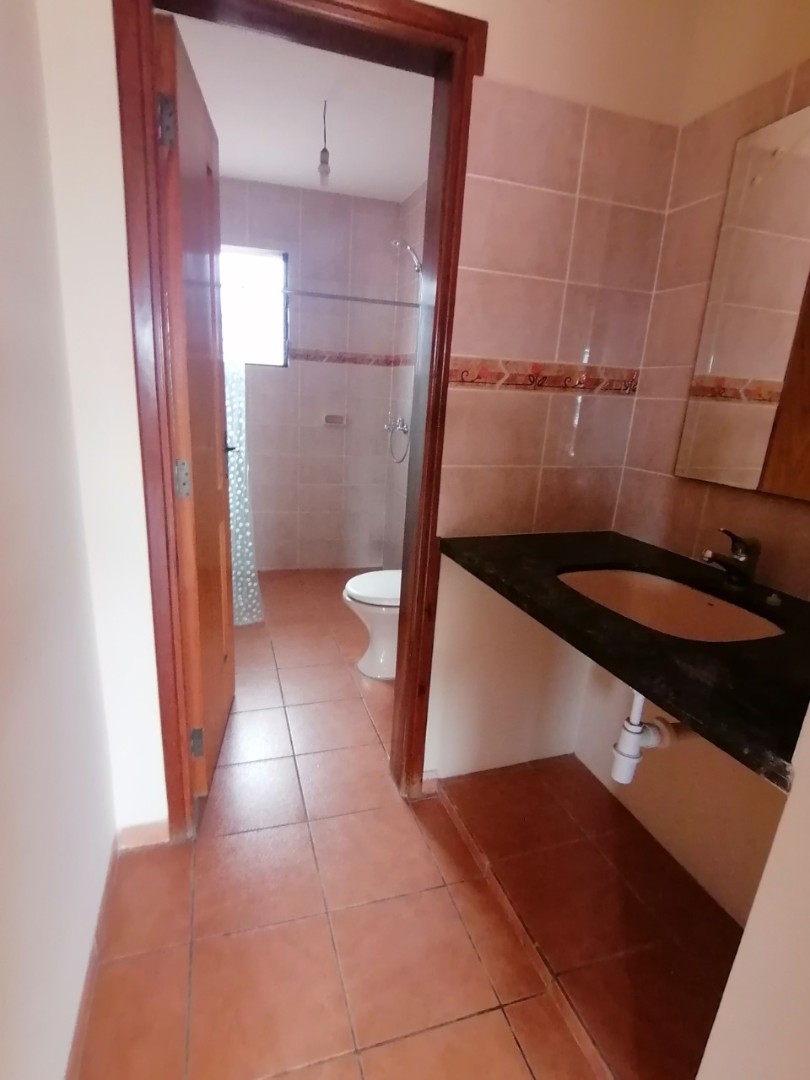 Casa en Entre 1er y 2do anillo Norte en Santa Cruz de la Sierra 6 dormitorios 14 baños 5 parqueos Foto 32