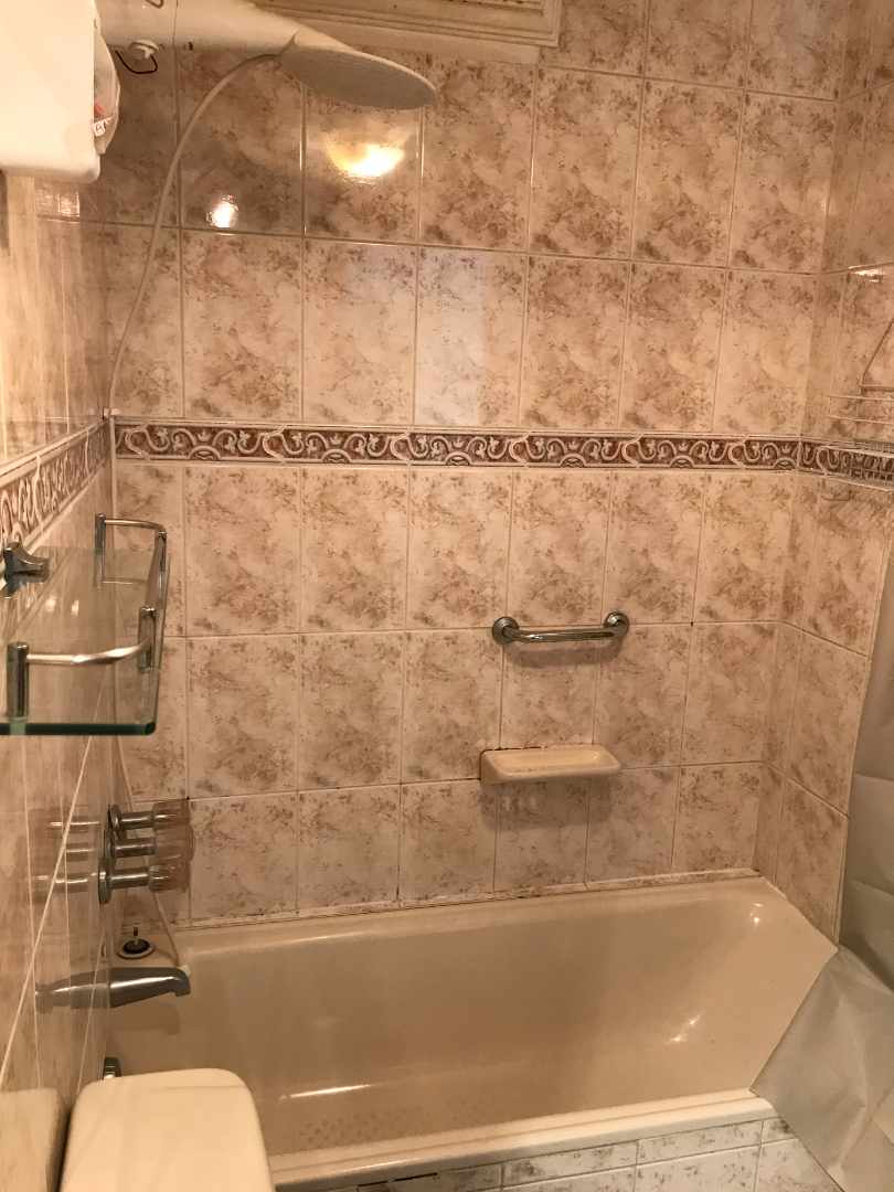 Departamento Edificio Alcázar, Torre Granada, Calle Federico Suazo esq. Batallón Colorados. A una cuadra de la Plaza del Estudiante/Prado. Foto 7