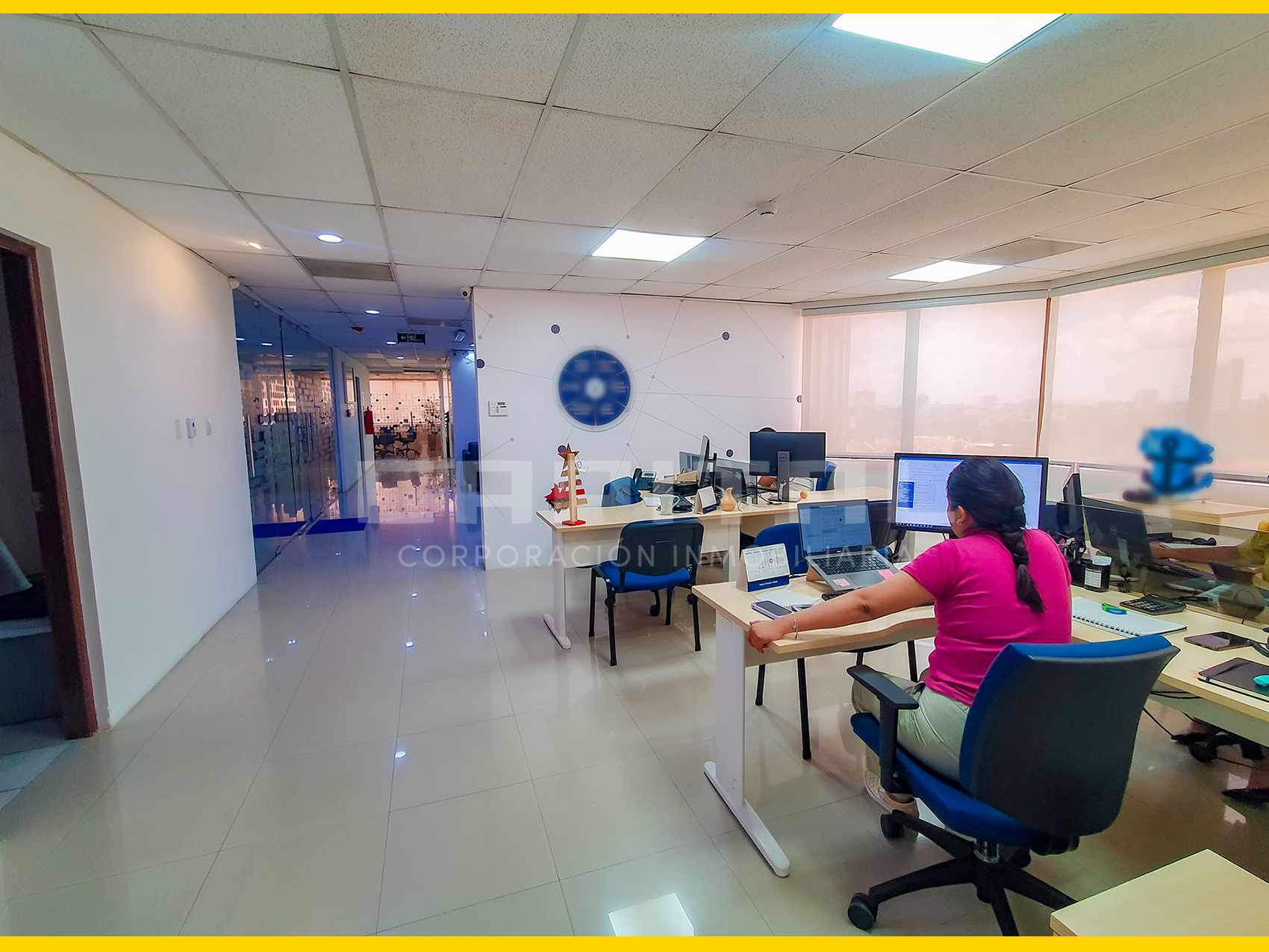 Oficina EN EDIFICIO EMPRESARIAL – ALQUILO OFICINA PARA EMPRESA DE PRIMER NIVEL Foto 14