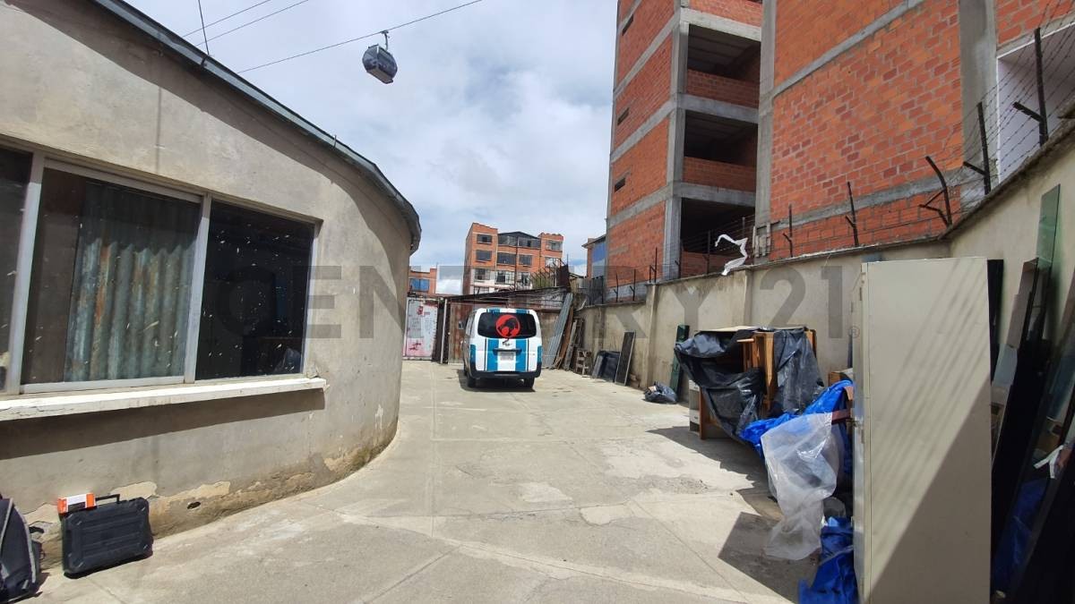 Terreno en VentaAv. Panoramica esquina Bracamonte    Foto 9