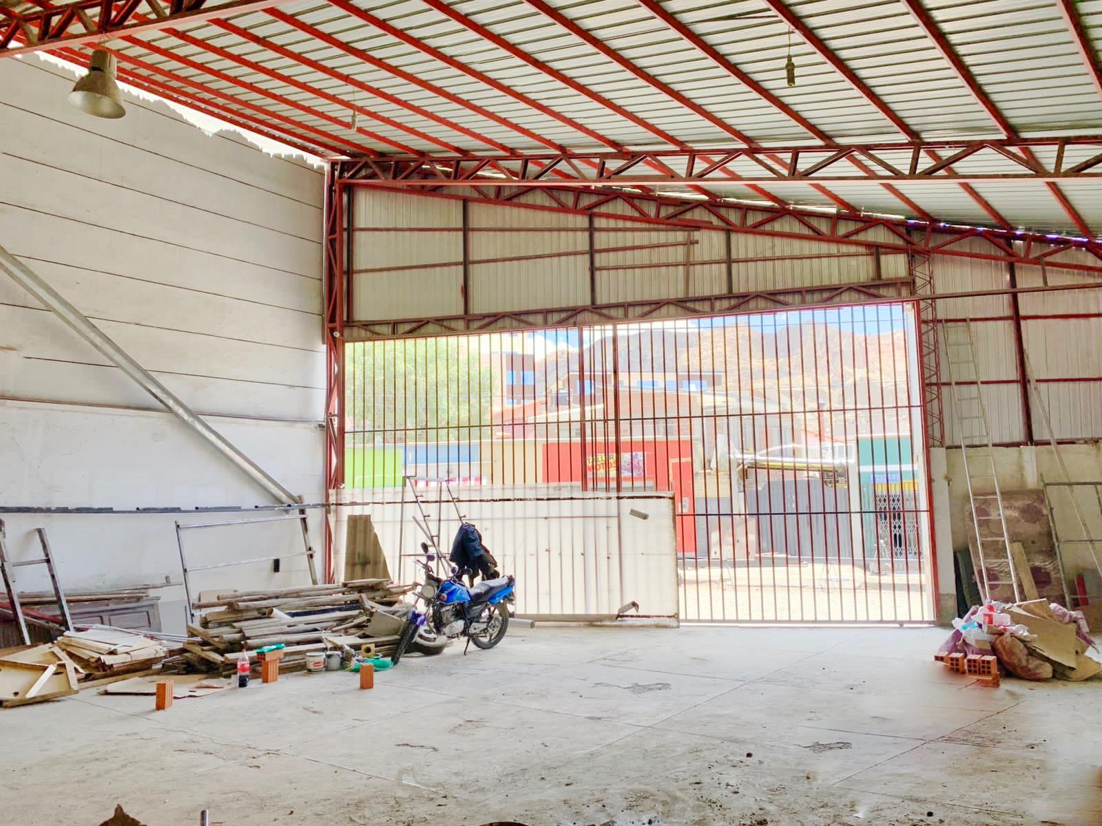 Edificio en AlquilerEDIFICIO EN ALQUILER , INICIOS DE COTA COTA Foto 9