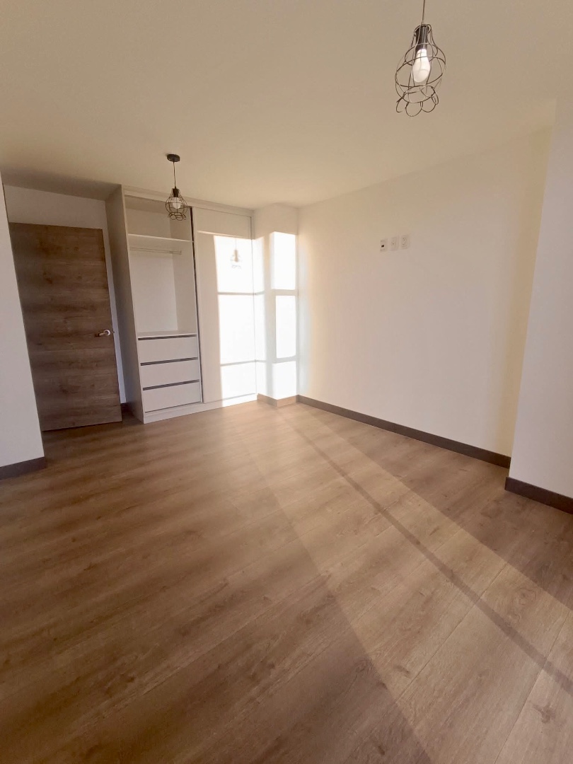 Departamento en AlquilerACOGEDOR DEPARTAMENTO MODERNO 
ALQUILAR Foto 4