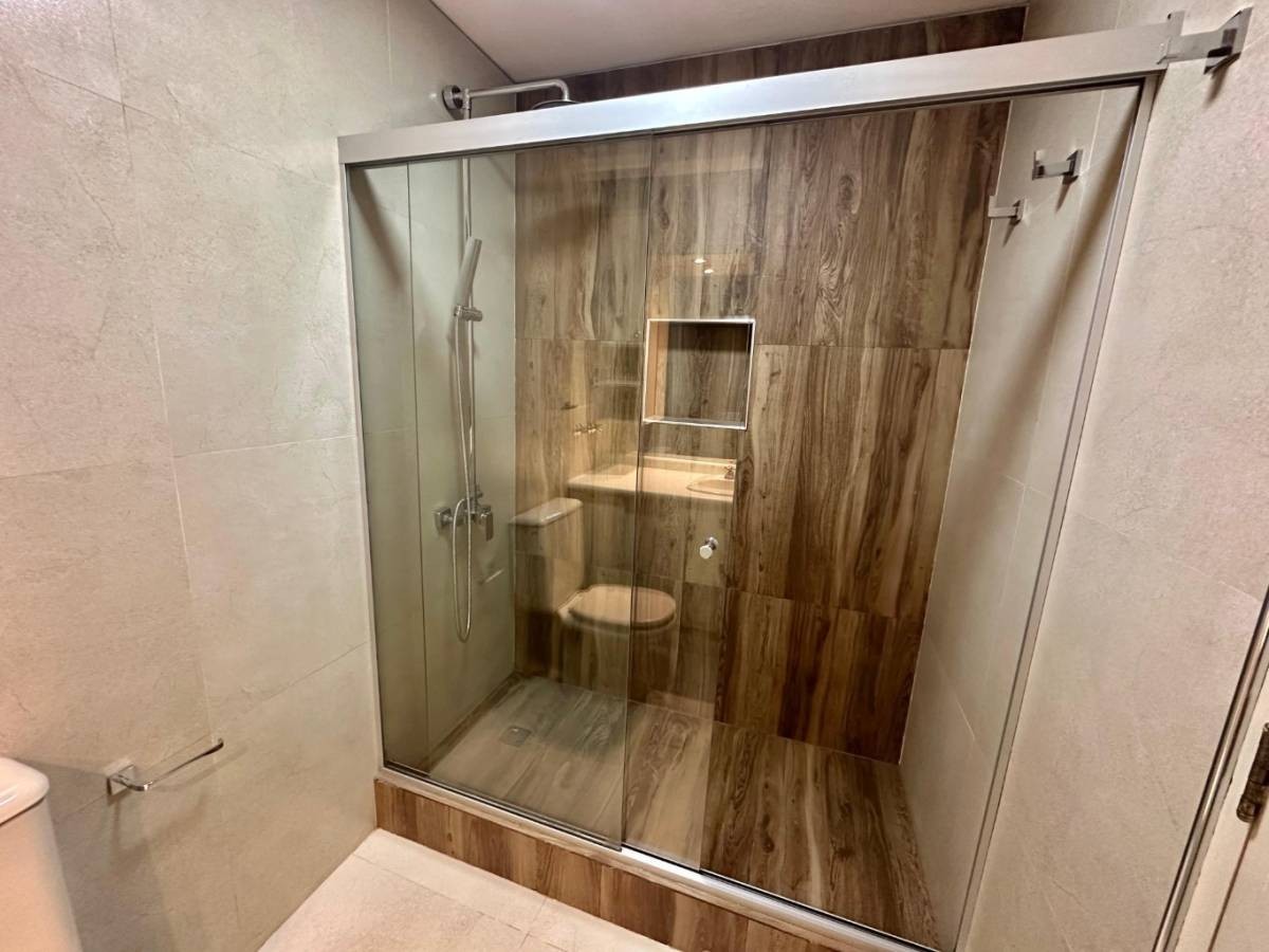 Casa en VentaCALLE 21 DE CALACOTO Y AV. COSTANERA CONDOMINIO CERRO GEMELO II Foto 18