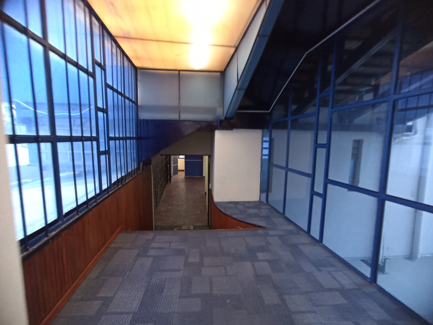 Oficina en Miraflores en La Paz 13 dormitorios 5 baños 2 parqueos Foto 11