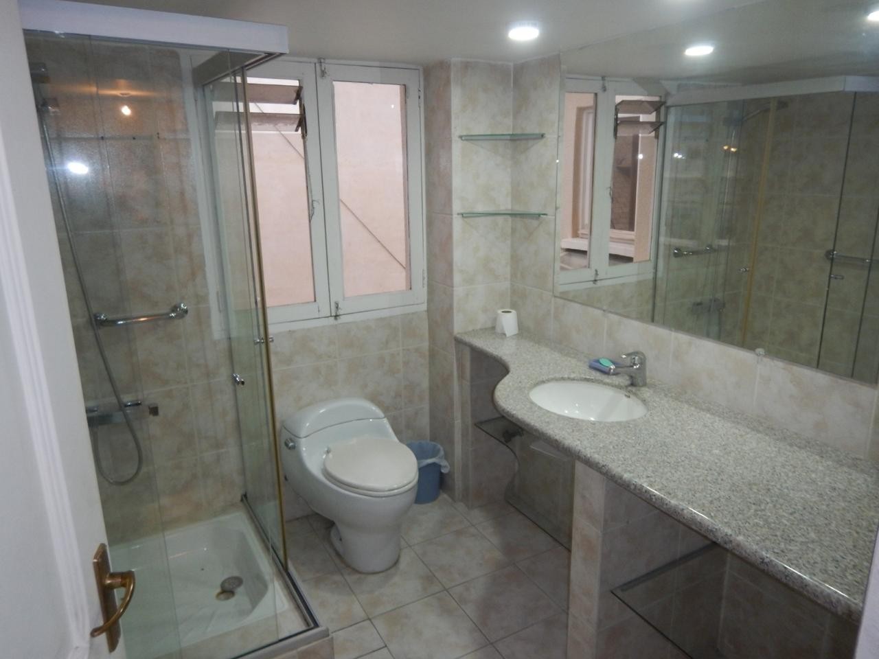 Casa Amplia Casa en Venta, 5 Dormitorios
San Miguel Foto 9