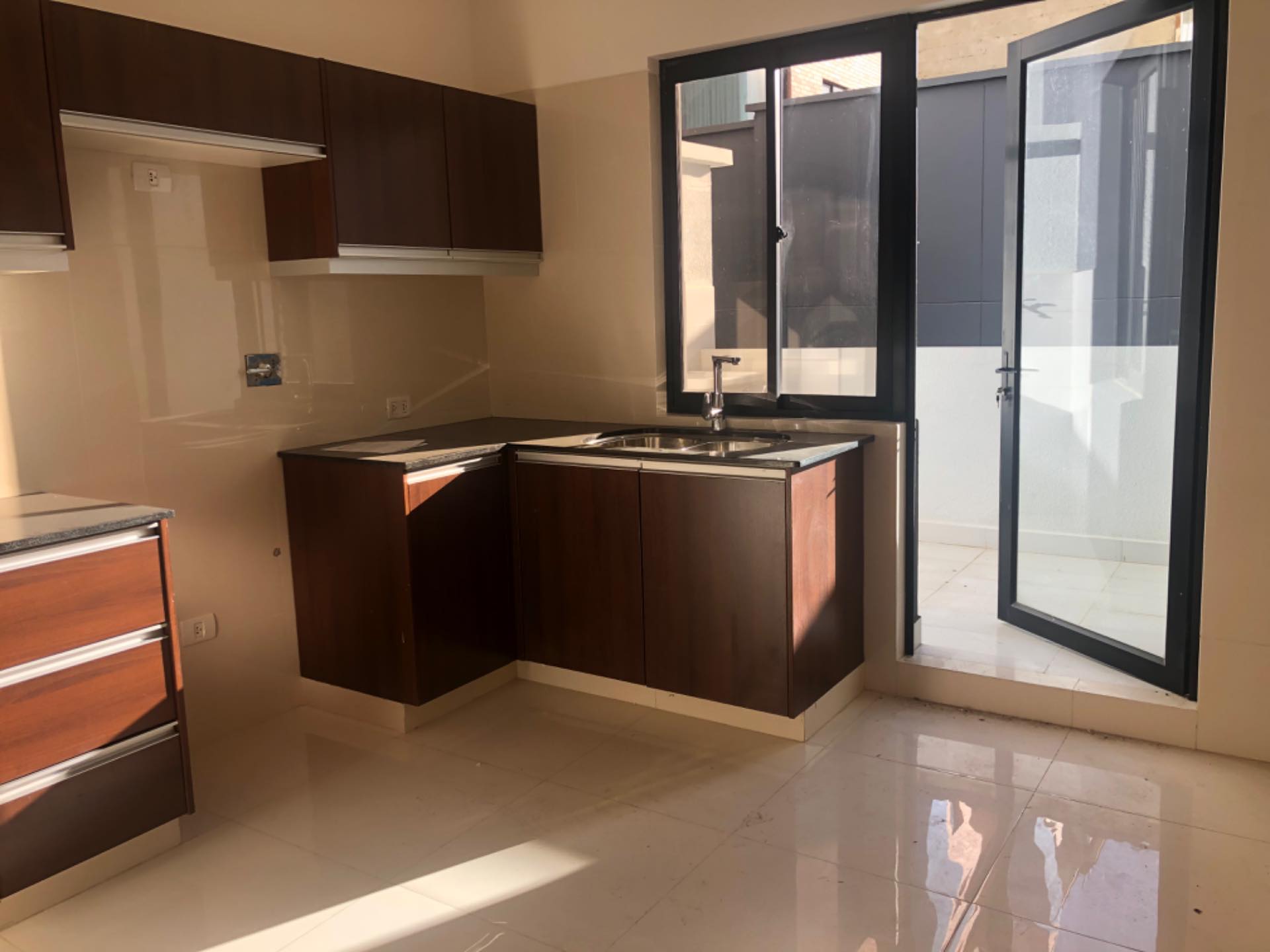 Departamento en AnticréticoCALACOTO DUPLEX MODERNO 
EN ANTICRETICO Foto 8