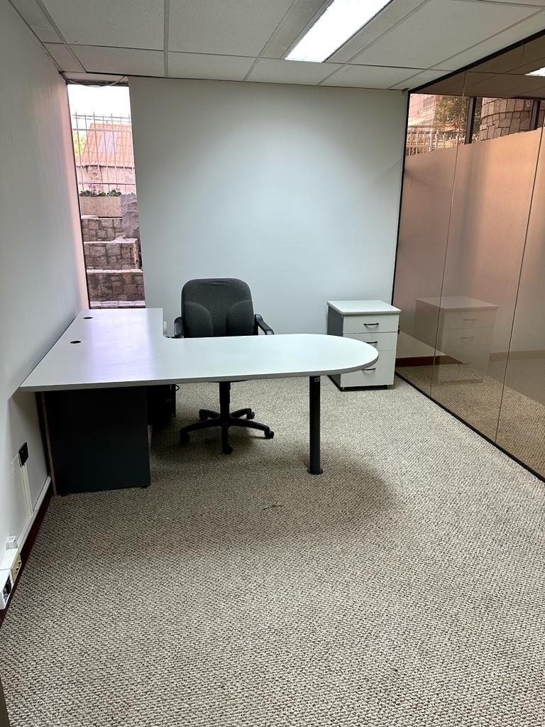 Oficina Modernas y cómodas oficinas en Calacoto Foto 4