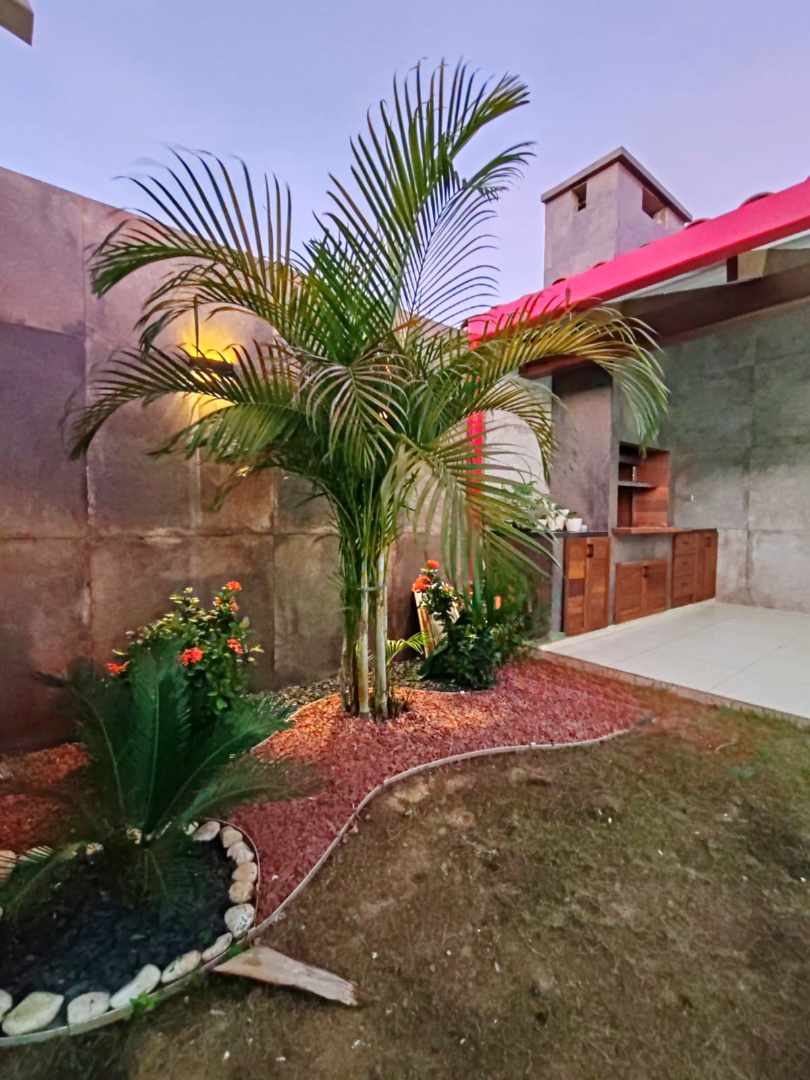 Casa en AlquilerZona Norte
Condominio La Fontana de la Riviera  3 dormitorios 2 baños 2 parqueos Foto 6