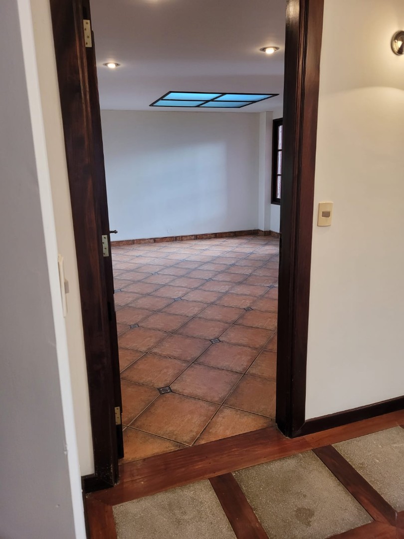 Casa en AlquilerAUQUISAMAÑA - ZONA SUR DE LA PAZ 4 dormitorios 5 baños 3 parqueos Foto 21