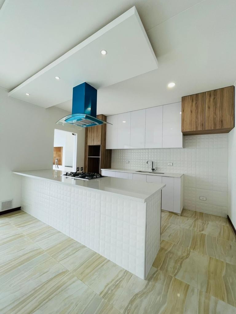 Casa Urbanizacion VILLA BONITA  / Condominio Turmalina III Foto 6