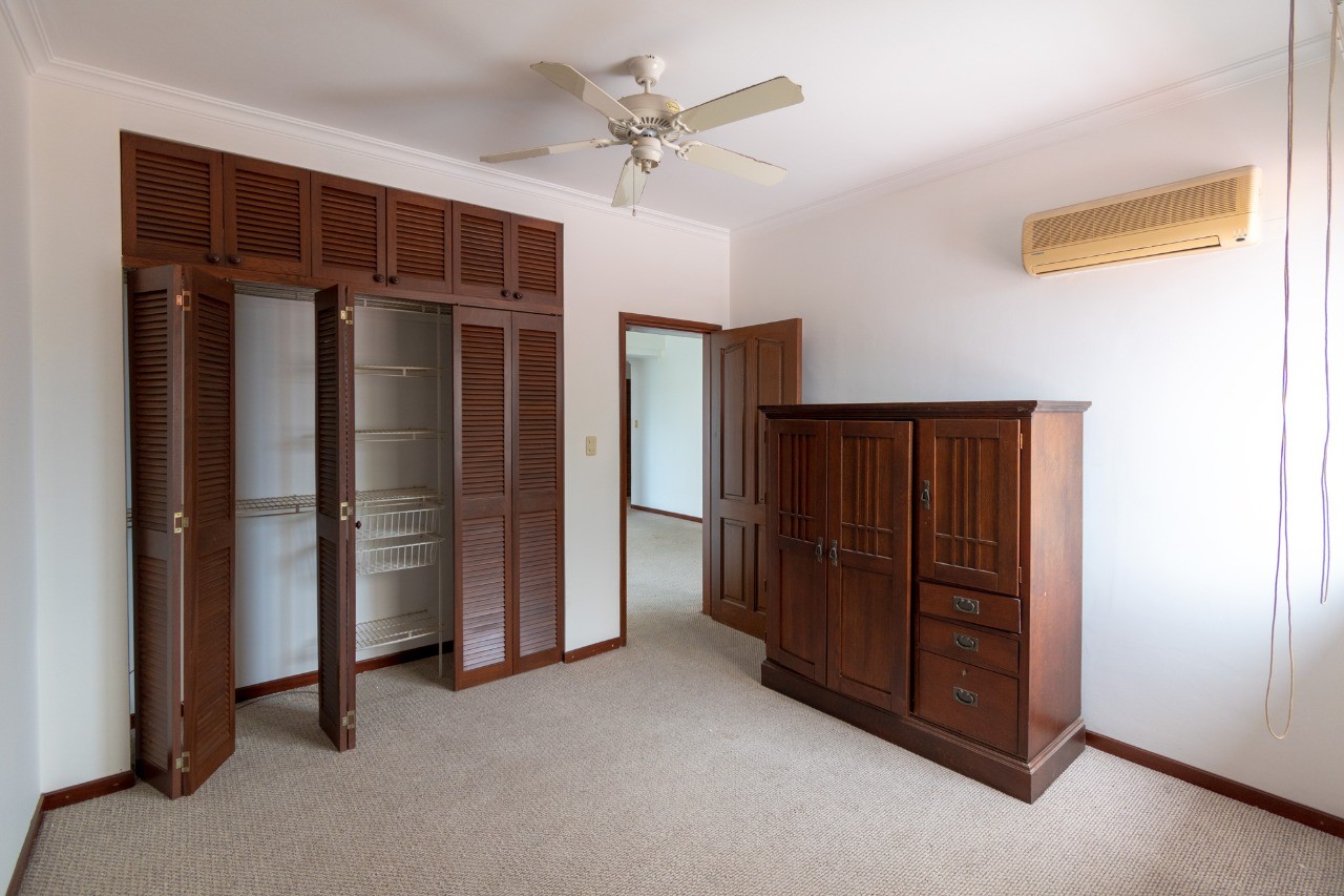 Departamento en VentaCONDOMINIO ARANJUEZ 
En pleno corazón empresarial Av. San Martín esquina calle I Este. 4 dormitorios 3 baños 2 parqueos Foto 11