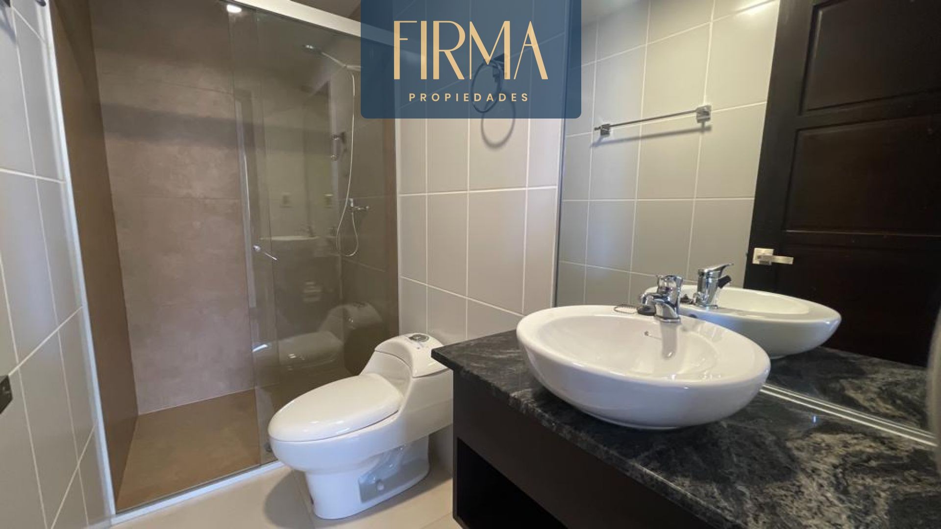 Departamento en AlquilerDEPARTAMENTO EN ALQUILER EN ACHUMANI 2 dormitorios 2 baños 1 parqueos Foto 7