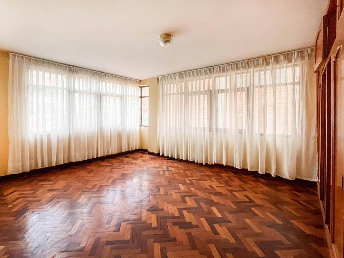 Departamento en Seguencoma en La Paz 3 dormitorios 2 baños 1 parqueos Foto 14