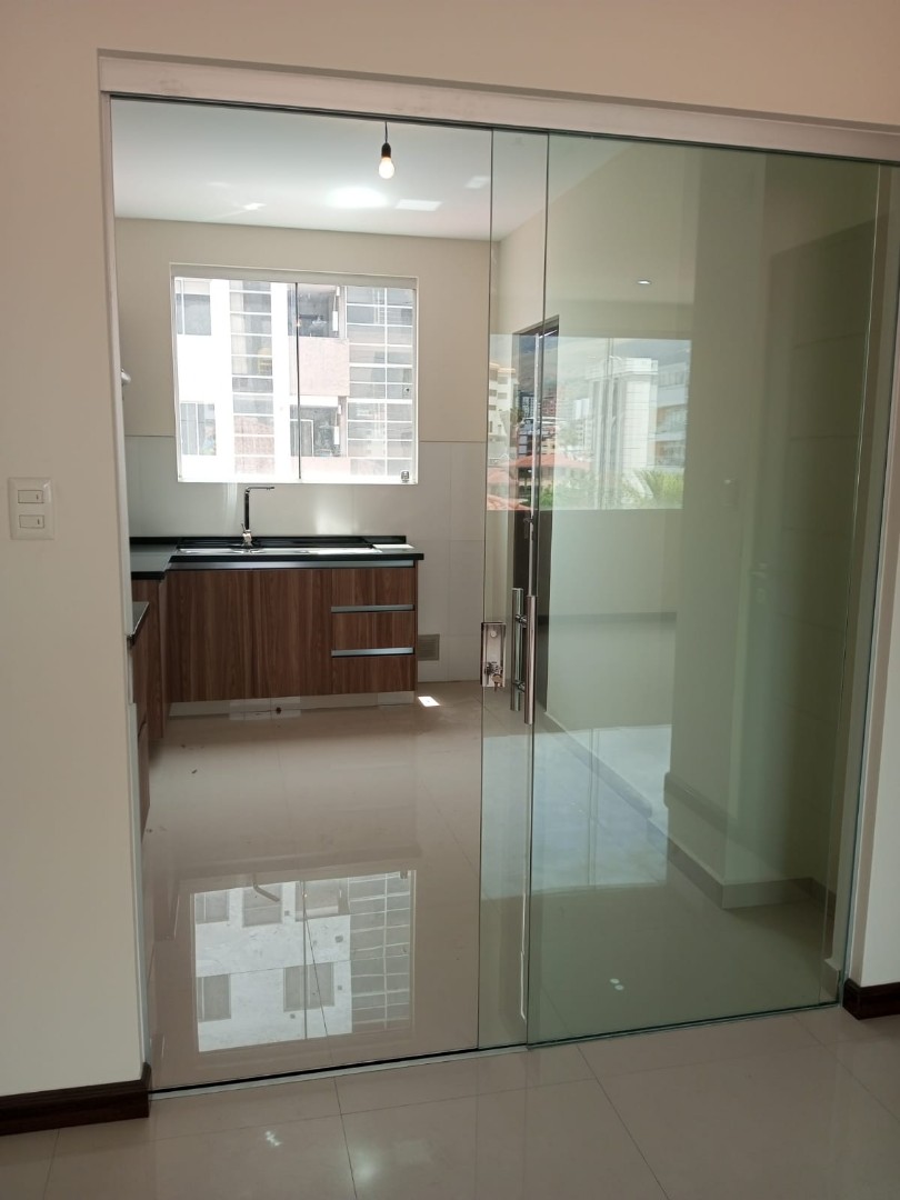 En Alquiler a $us 400 Foto 3