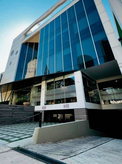 En Venta a $us 2,450,000 Foto 1