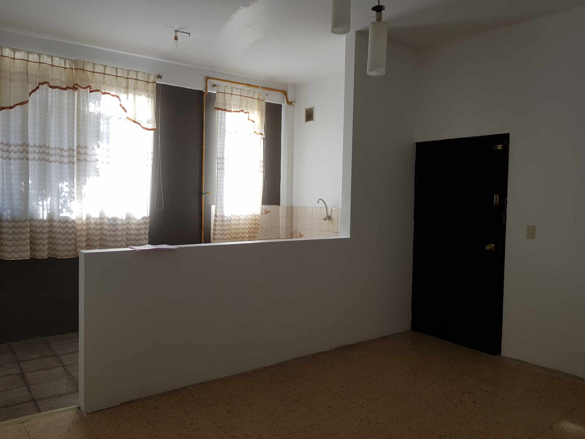 Departamento en AnticréticoBajo San Antonio calle 6, Pasaje Federico Avila no 1809b Foto 1