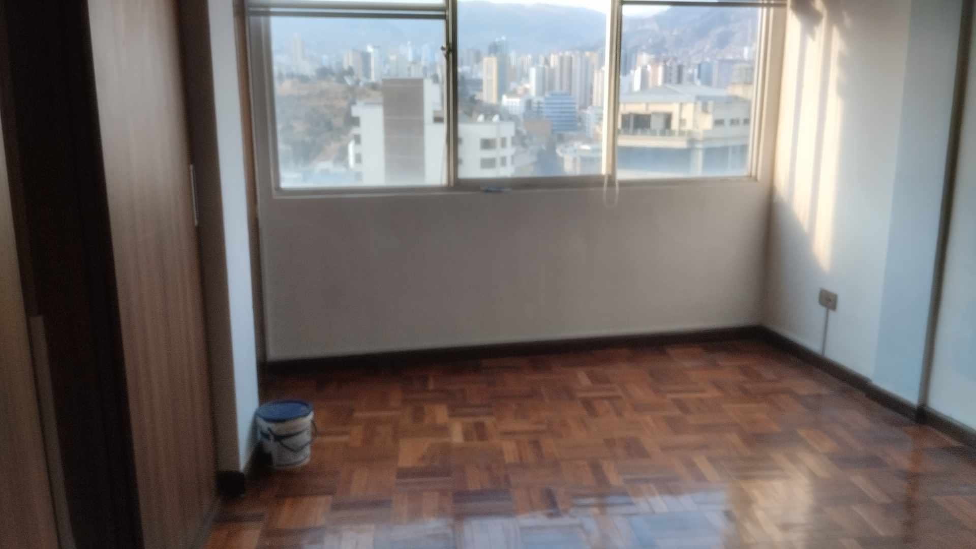 Departamento en Sopocachi en La Paz 3 dormitorios 1 baños  Foto 1