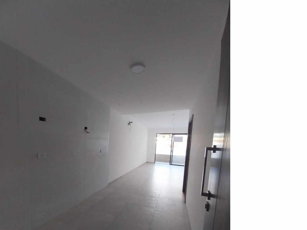 Oficina Av. Banzer entre 2dony 3er anillo Foto 4