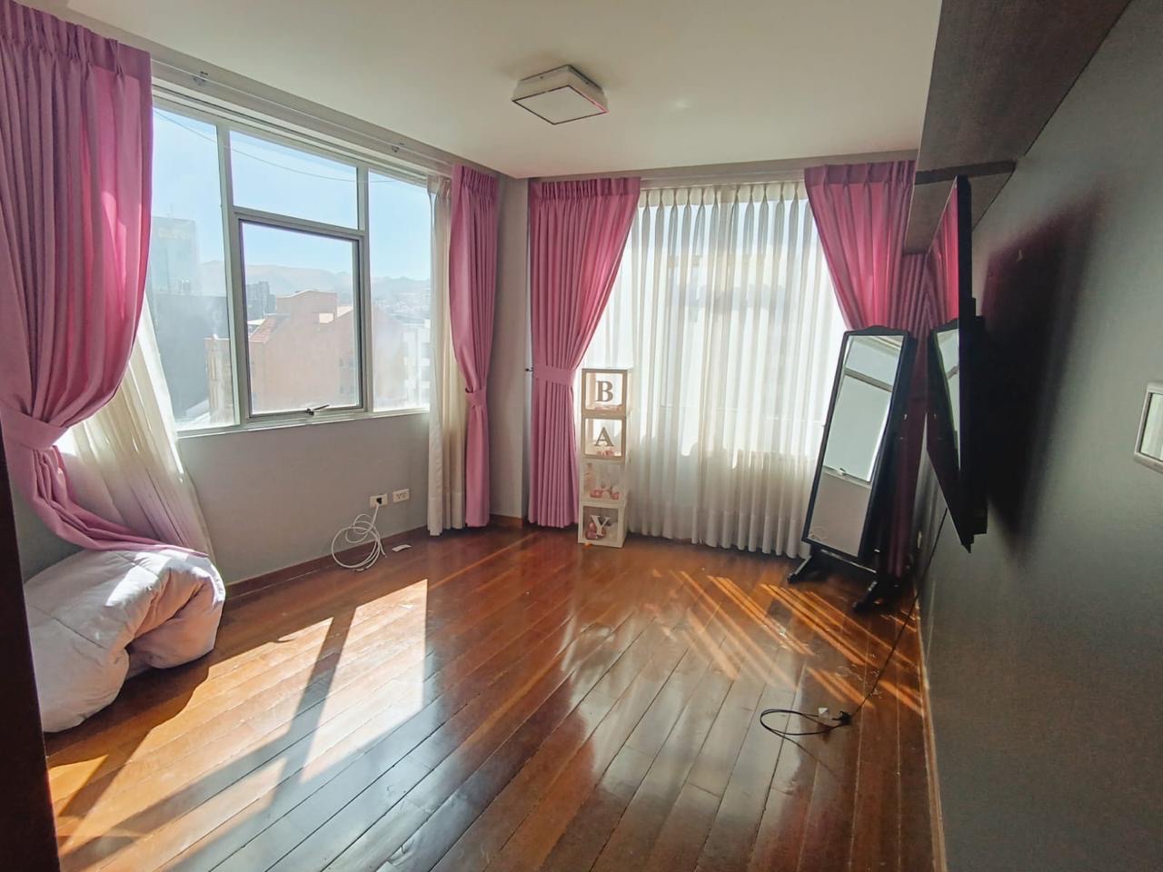 Departamento en VentaSan Miguel 2 dormitorios 2 baños 1 parqueos Foto 2