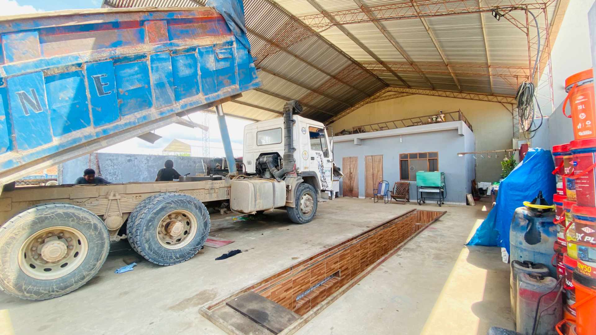 Casa GALPON Y CASA SOBRE 7MO ANILLO DOBLE VIA LA GUARDIA Foto 4