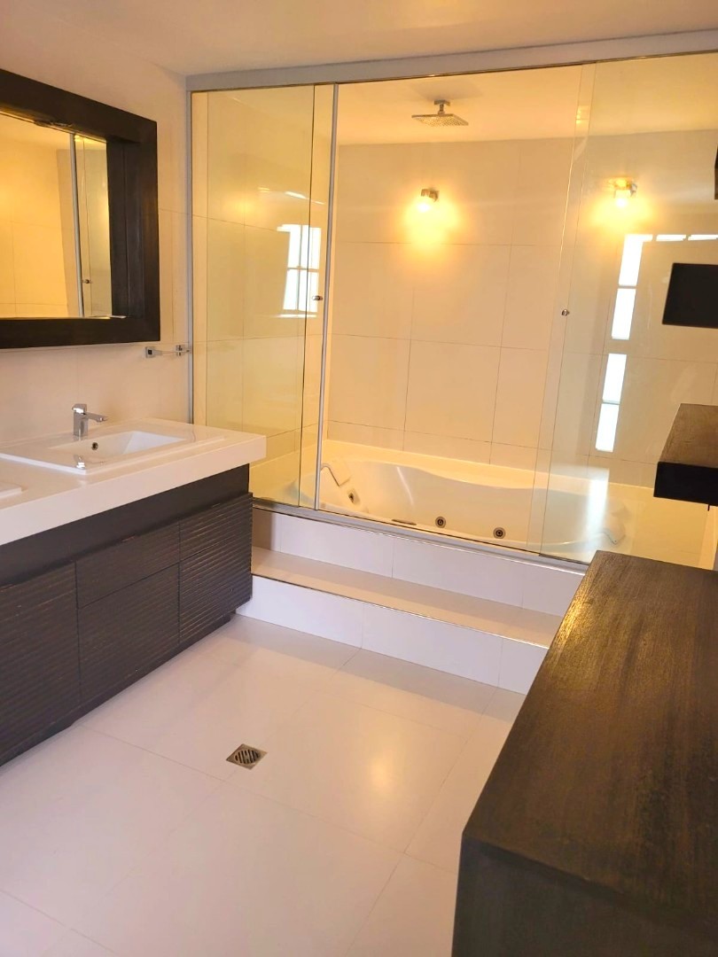 En Venta a $us 1,200,000 Foto 23