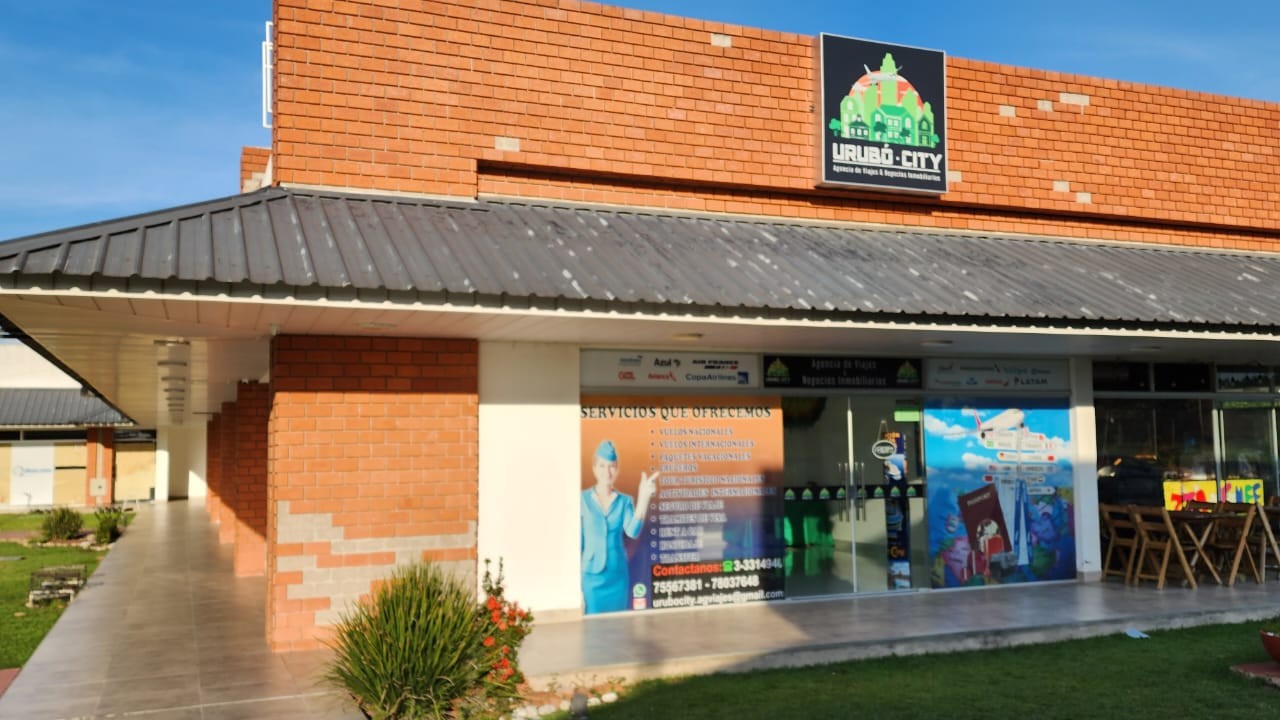 Local comercial en Urubó en Santa Cruz de la Sierra  1 baños  Foto 5