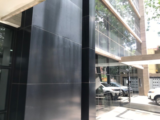 En Alquiler a $us 1,800 Foto 6