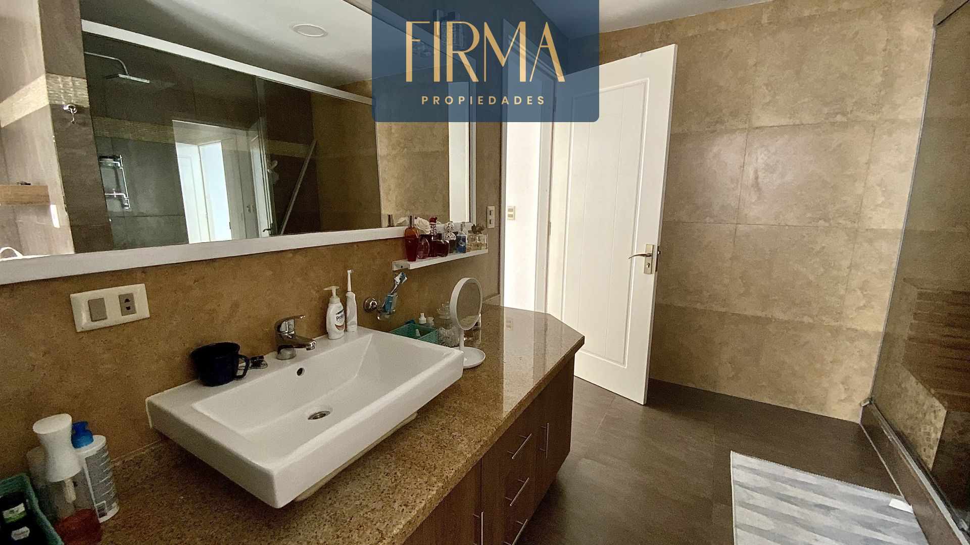 Casa en VentaACHUMANI JARDINES DEL SUR 3 dormitorios 4 baños 3 parqueos Foto 10