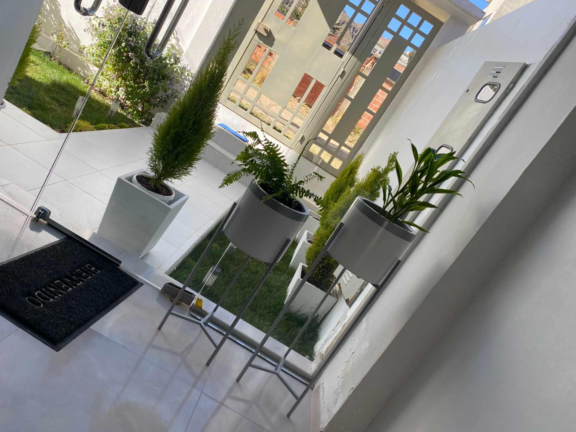 Departamento Achumani Urbanización Los Rosales Foto 2