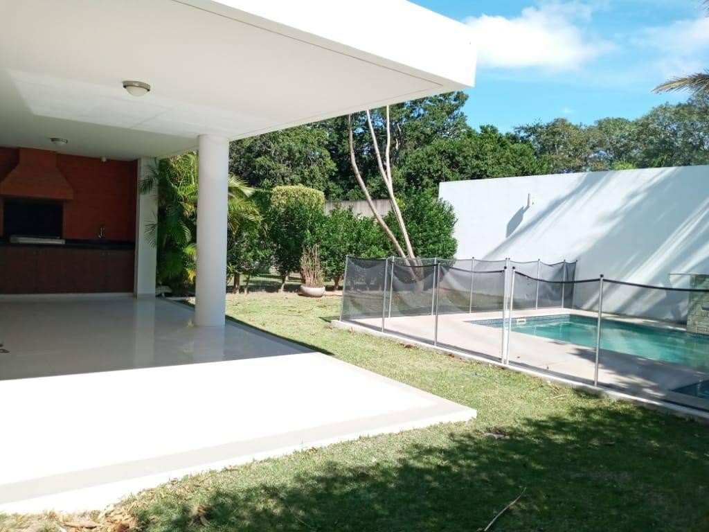 Casa en AlquilerCONDOMINIO LOS BATOS DEL URUBO 3 dormitorios 5 baños 2 parqueos Foto 1