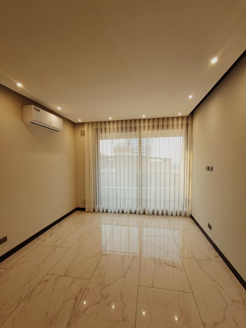 Departamento en Equipetrol en Santa Cruz de la Sierra 1 dormitorios 2 baños 1 parqueos Foto 30