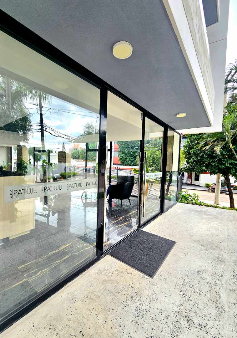 Departamento en AlquilerAv. Banzer y Radial 27, 3er anillo  Foto 3