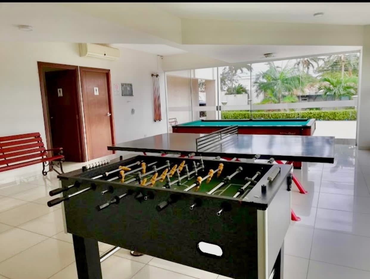 Departamento en AlquilerAV. ALEMANA entre 4to. Y 5to. anillo 4 dormitorios 3 baños 1 parqueos Foto 16