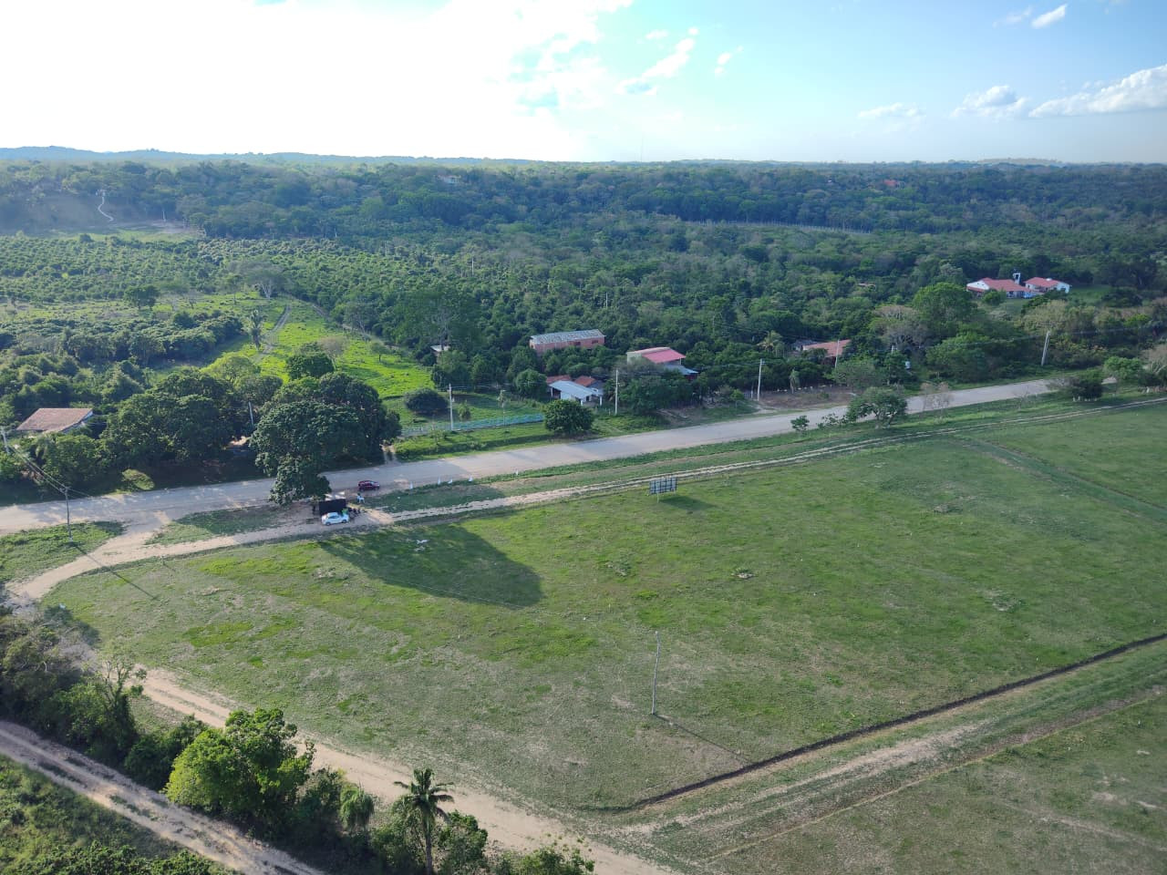 Terreno en VentaSOBRE CARRETERA A PORONGO 1000 MTS ANTES DE LLEGAR AL PUEBLO    Foto 4