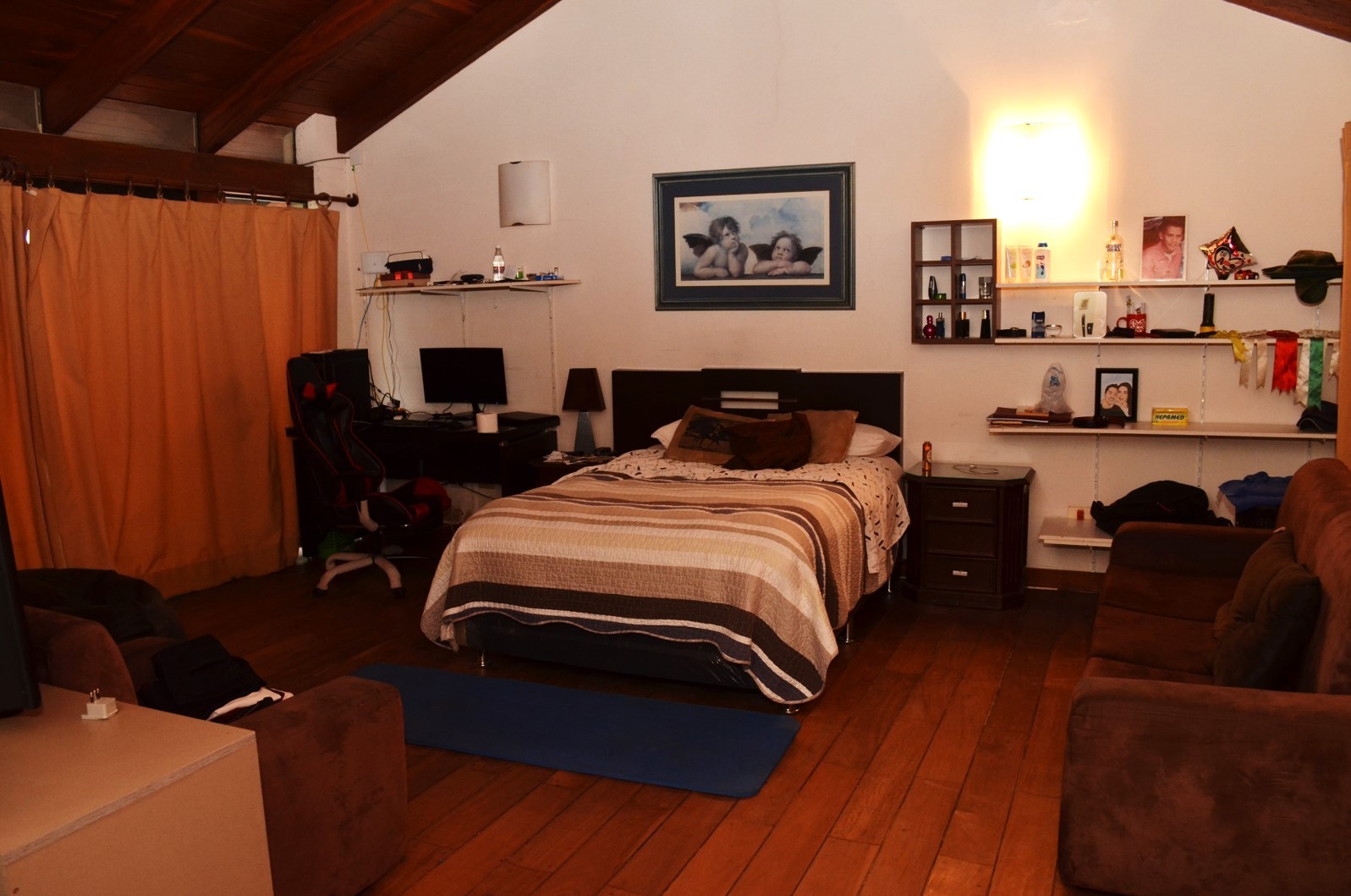 Casa en Entre 2do y 3er anillo Norte en Santa Cruz de la Sierra 5 dormitorios 4 baños 2 parqueos Foto 21