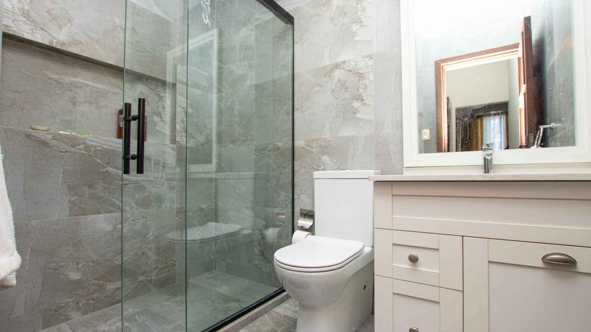 Departamento Parque Fidel Anze - Av. Pando esq. C. Alvestegui - Norte Foto 8