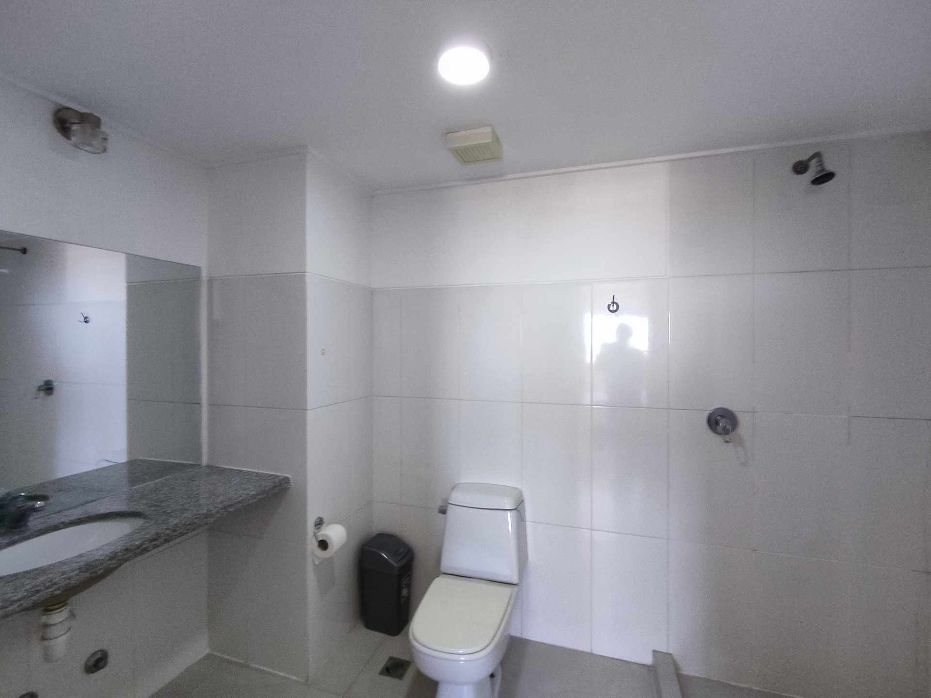 Departamento Torres Geranios, entre 1er y 2do anillo Foto 11