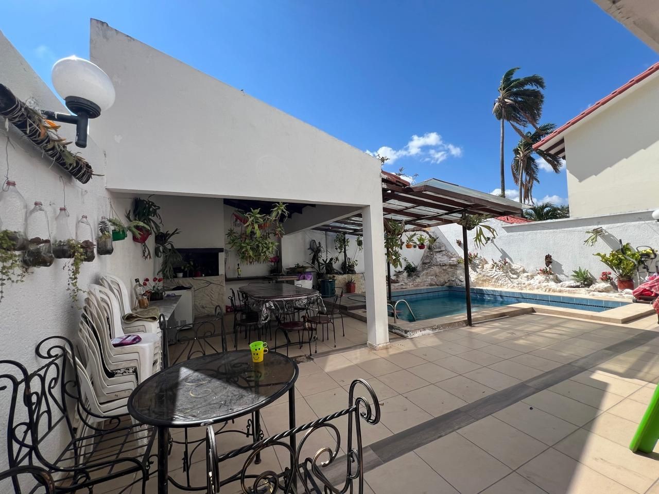 Casa en Entre 5to y 6to anillo Norte en Santa Cruz de la Sierra 4 dormitorios 4 baños 2 parqueos Foto 16