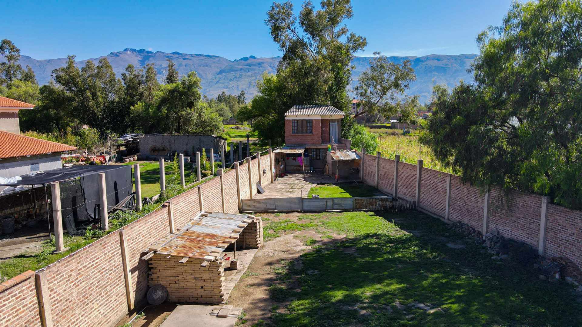 Terreno S/N A pasos de la Av. Elias Meneses - a 1 km de la Tranca Piñami - Quillacollo Foto 16