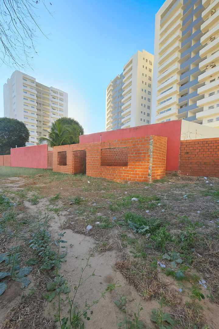 Terreno Av. Juan Pablo II- Atrás Cond. Villa Toscana  Foto 3
