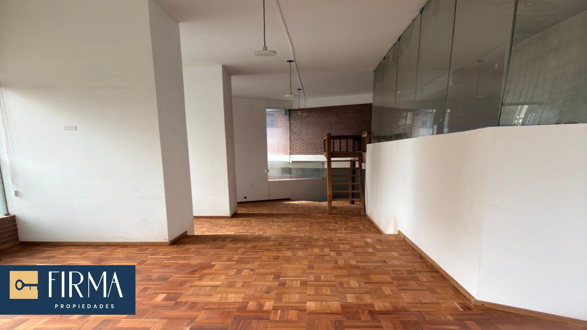 Local comercial LOCAL COMERCIAL, AV. 6 DE AGOSTO, SAN JORGE Foto 2