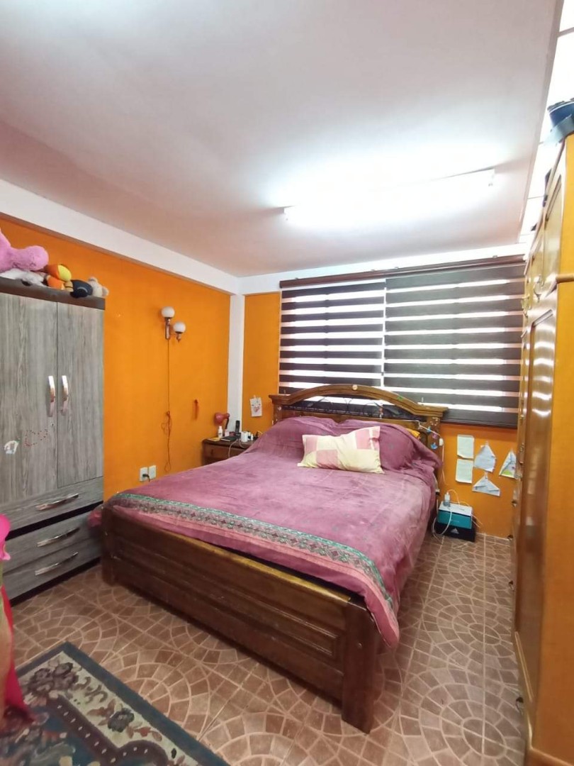 Casa en VentaAlto Obrajes sector B 4 dormitorios 2 baños 1 parqueos Foto 7