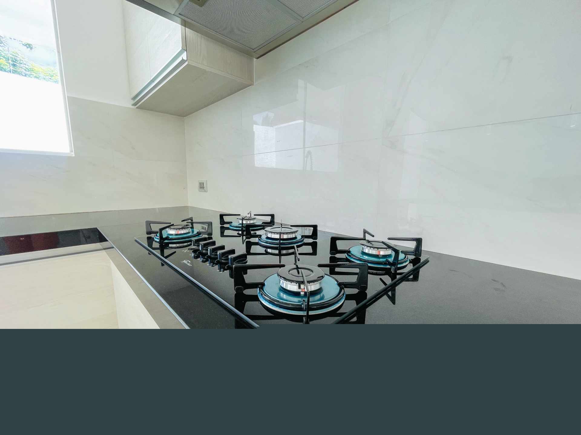 Casa en VentaCondominio Aventura Urubó, Urubó 3 dormitorios 3 baños 2 parqueos Foto 3