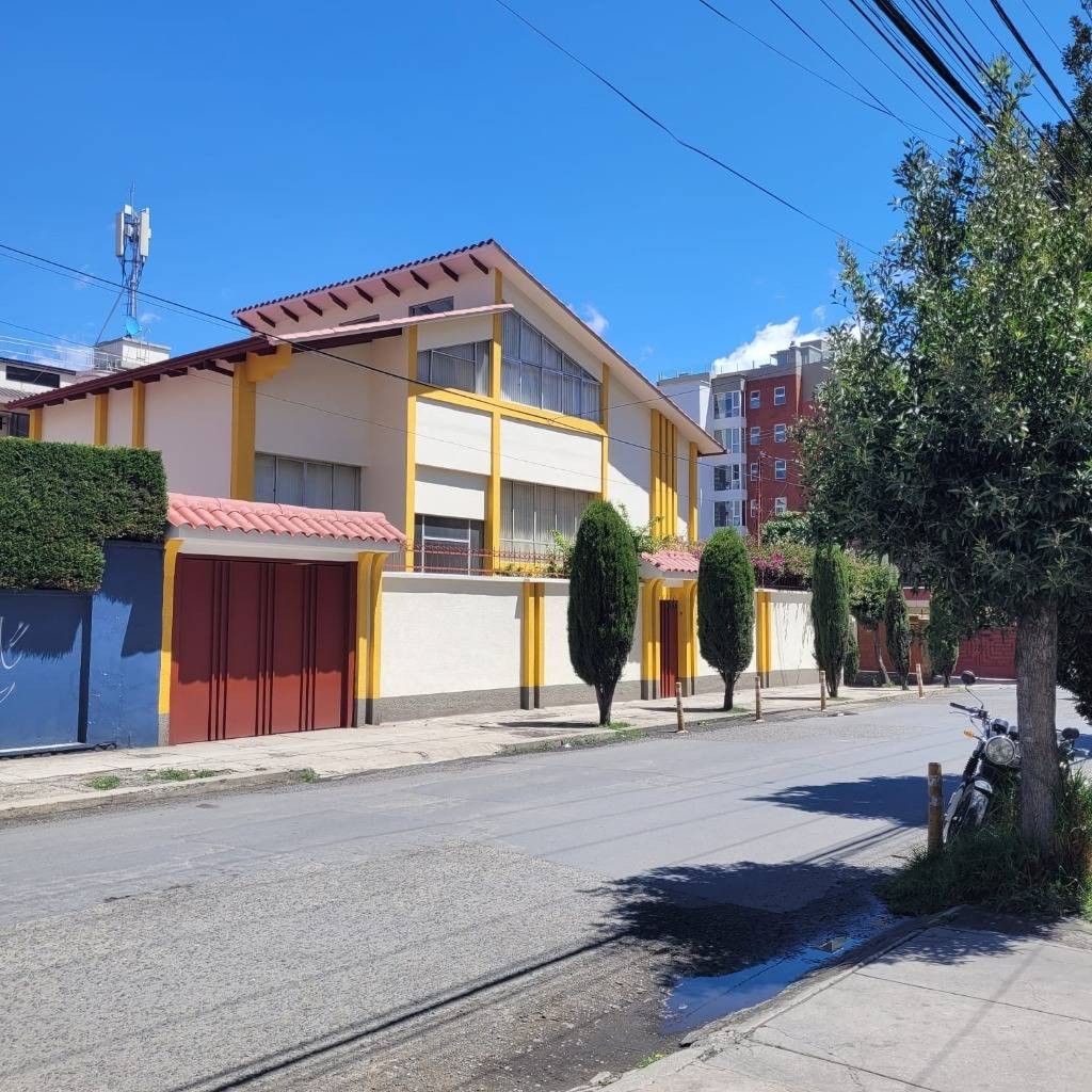 En Alquiler a Bs 15,000 Foto 1