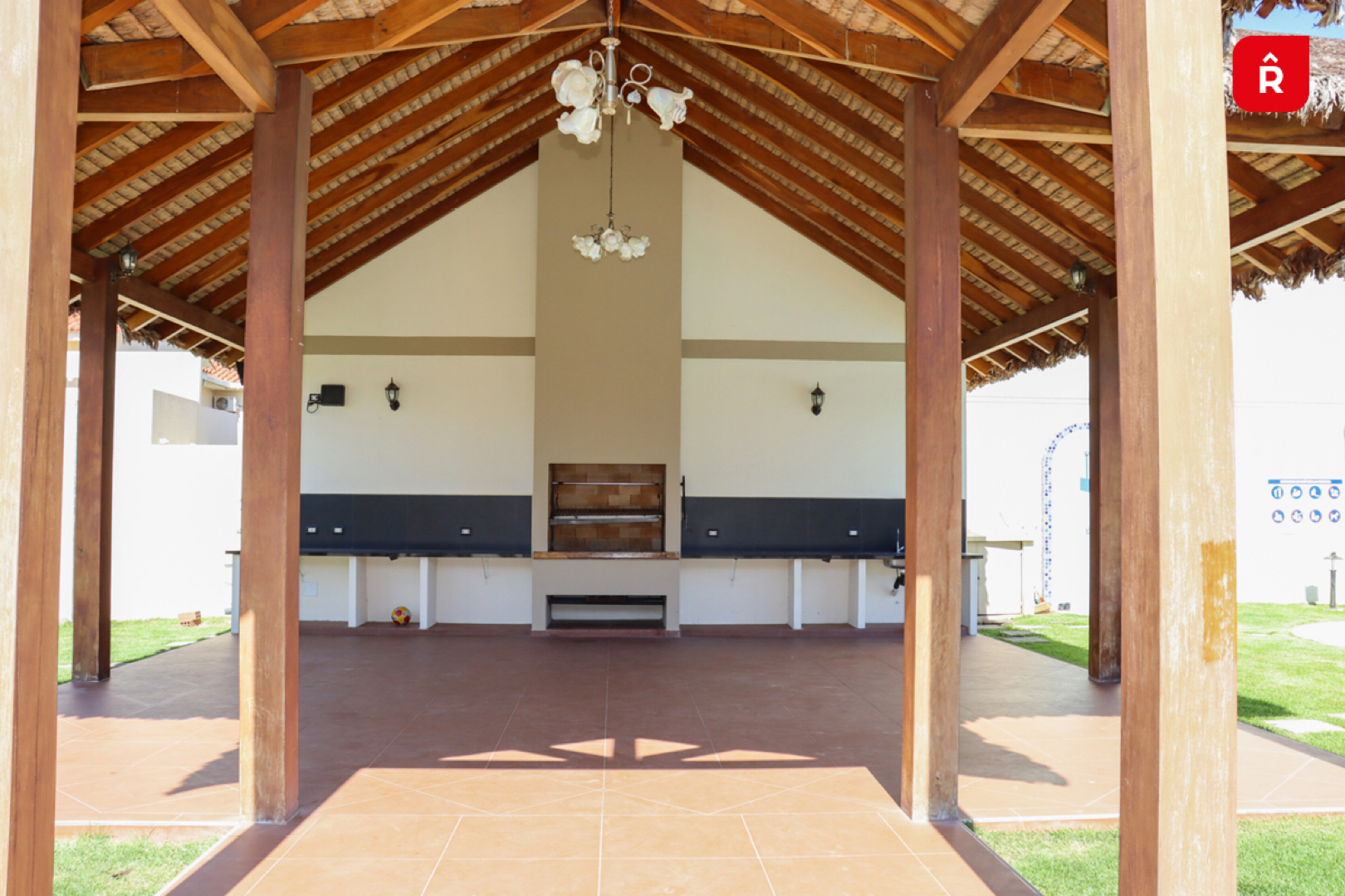 Casa en Entre 7mo y 8vo anillo Norte en Santa Cruz de la Sierra 4 dormitorios 6 baños 2 parqueos Foto 14