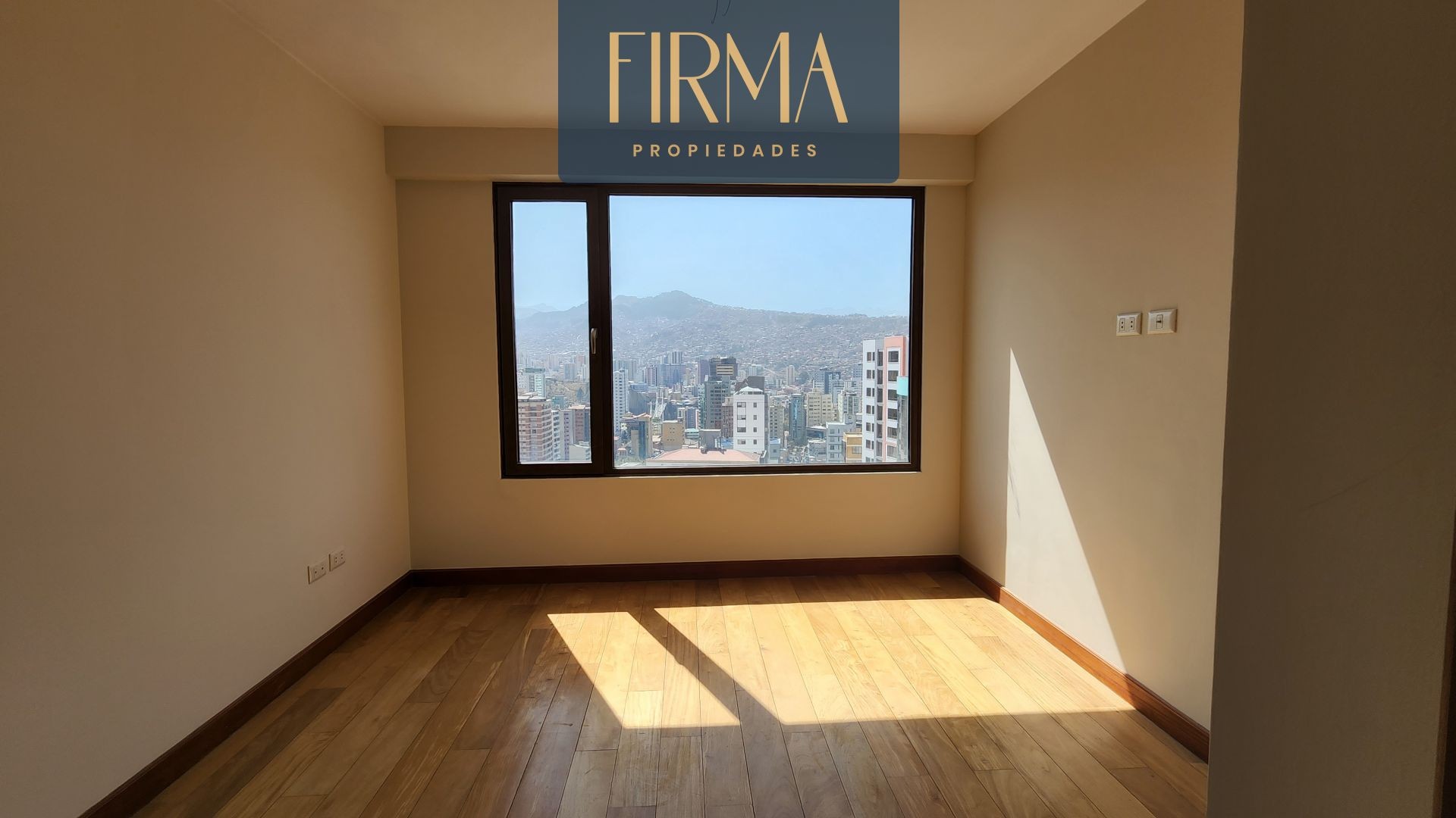 Departamento en VentaPENTHOUSE EN VENTA A ESTRENAR, SOPOCACHI  Foto 20