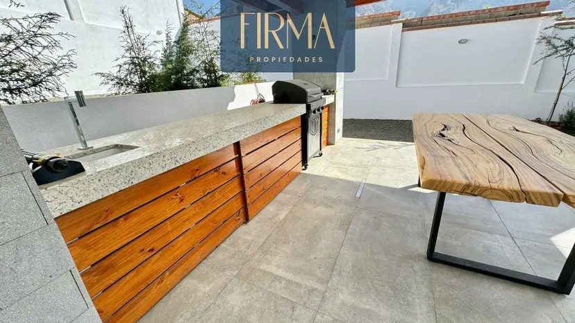 Casa en Aranjuez en La Paz 4 dormitorios 6 baños 5 parqueos Foto 18