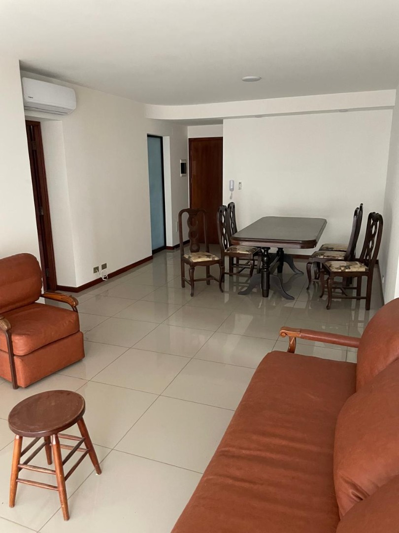 Departamento en AlquilerEquipetrol, zona Plaza Italia  3 dormitorios 2 baños  Foto 1